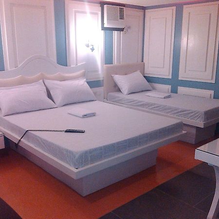 Icon Hotel Manila Bilik gambar