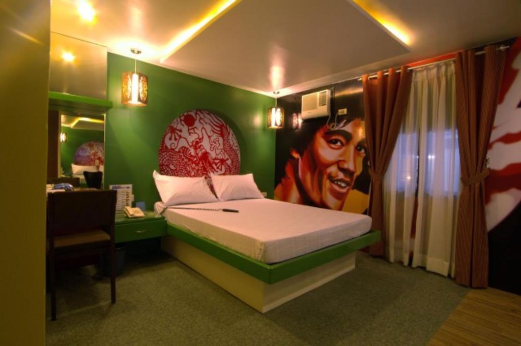 Icon Hotel Manila Bilik gambar