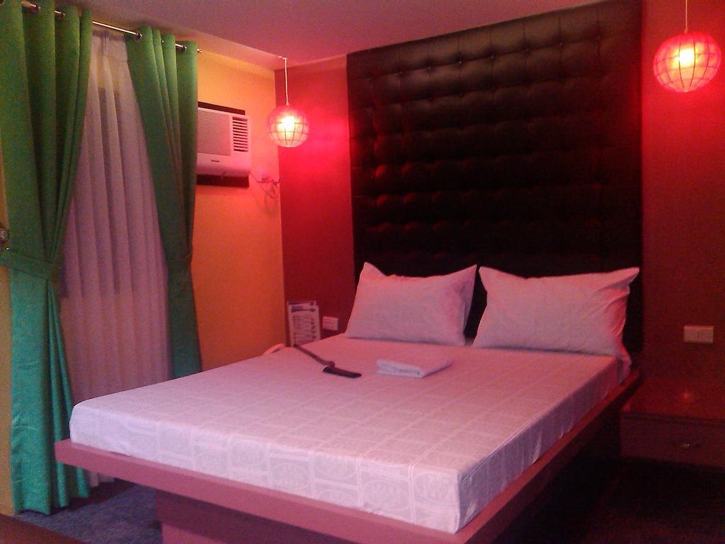 Icon Hotel Manila Bilik gambar